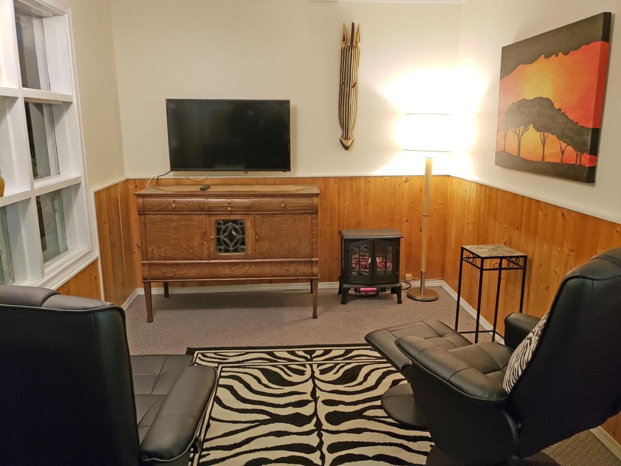 Reno Motel Salmo Kültér fotó